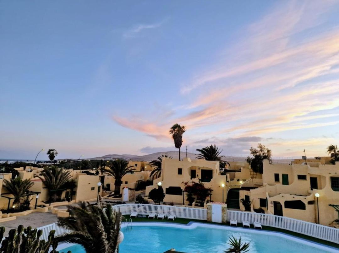 Apartamento Con Jacuzzi Vistas A La Piscina Costa Calma Bagian luar foto
